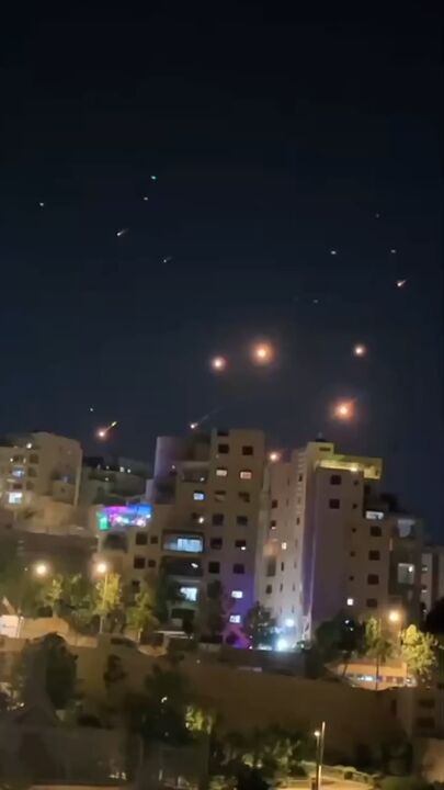 شلیک های کوبنده؛ کلیپی حماسی از حملات ایران که در میان کاربران عرب بازنشر می شود