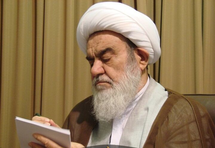 پیام حضرت آیتالله العظمی مظاهری در پی یاوهگوییهای اخیر رئیس جمهور آمریکا پیام حضرت آیتالله العظمی مظاهری در پی یاوهگوییهای اخیر رئیس جمهور آمریکا