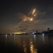 سایه جنگ و ترس از حمله ایران، میلیون‌ها دلار روی دست صهیونیست‌ها خرج گذاشته است