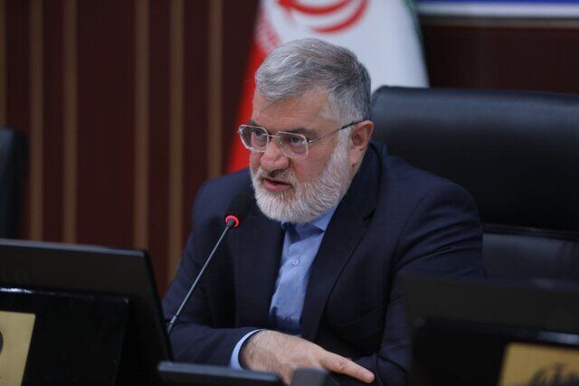تأکید استاندار تهران بر حضور حداقل ۳۰ درصد از کارکنان دستگاه های اجرایی در ادارات