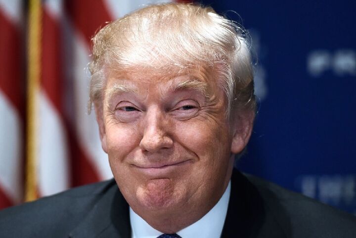 حرکت جنجالی ترامپ در فینال؛ واکنشها بالا گرفت! حرکت جنجالی ترامپ در فینال؛ واکنشها بالا گرفت!