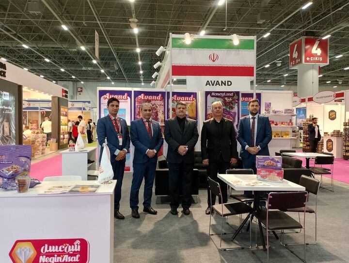 پرچم بالای ایران در نمایشگاه مواد غذایی استانبول