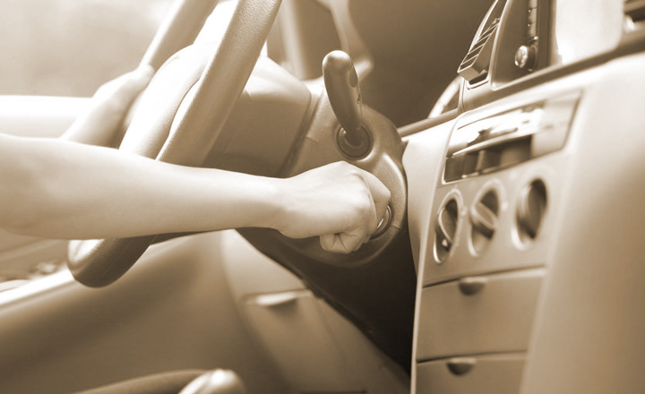 ۱۲ علت استارت نخوردن ماشین و راهکارهای رفع آن