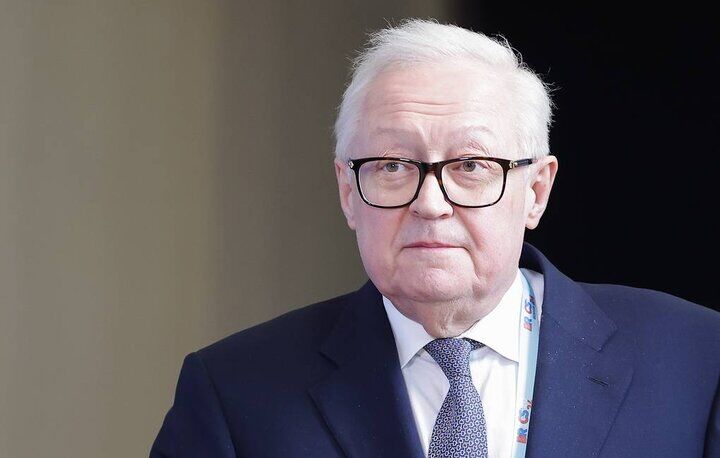 مسکو: برای حل پرونده هسته‌ای ایران تلاش می‌کنیم؛ دولت ترامپ صادق نیست