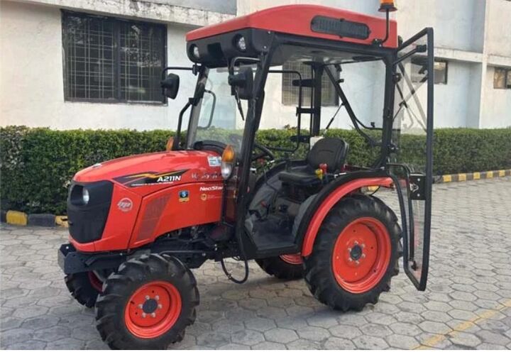 طراحی تراکتور لاستیکی شنی در مازندران طراحی تراکتور لاستیکی شنی در مازندران