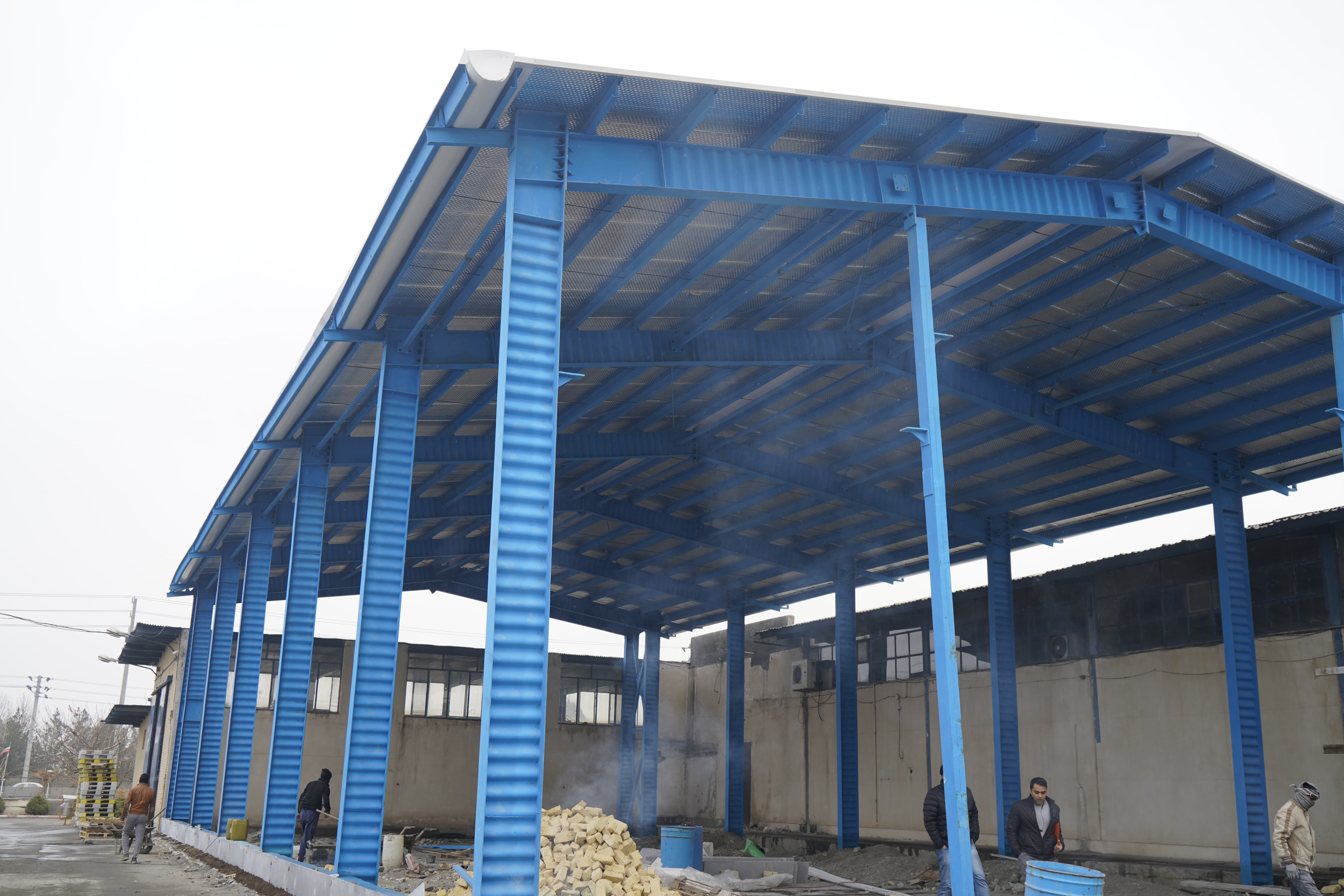 قیمت سوله ۱۰۰۰ متری در مشهد چقدر است؟ معرفی سوله سینوسی و خدمات حرفهای سوله بارون