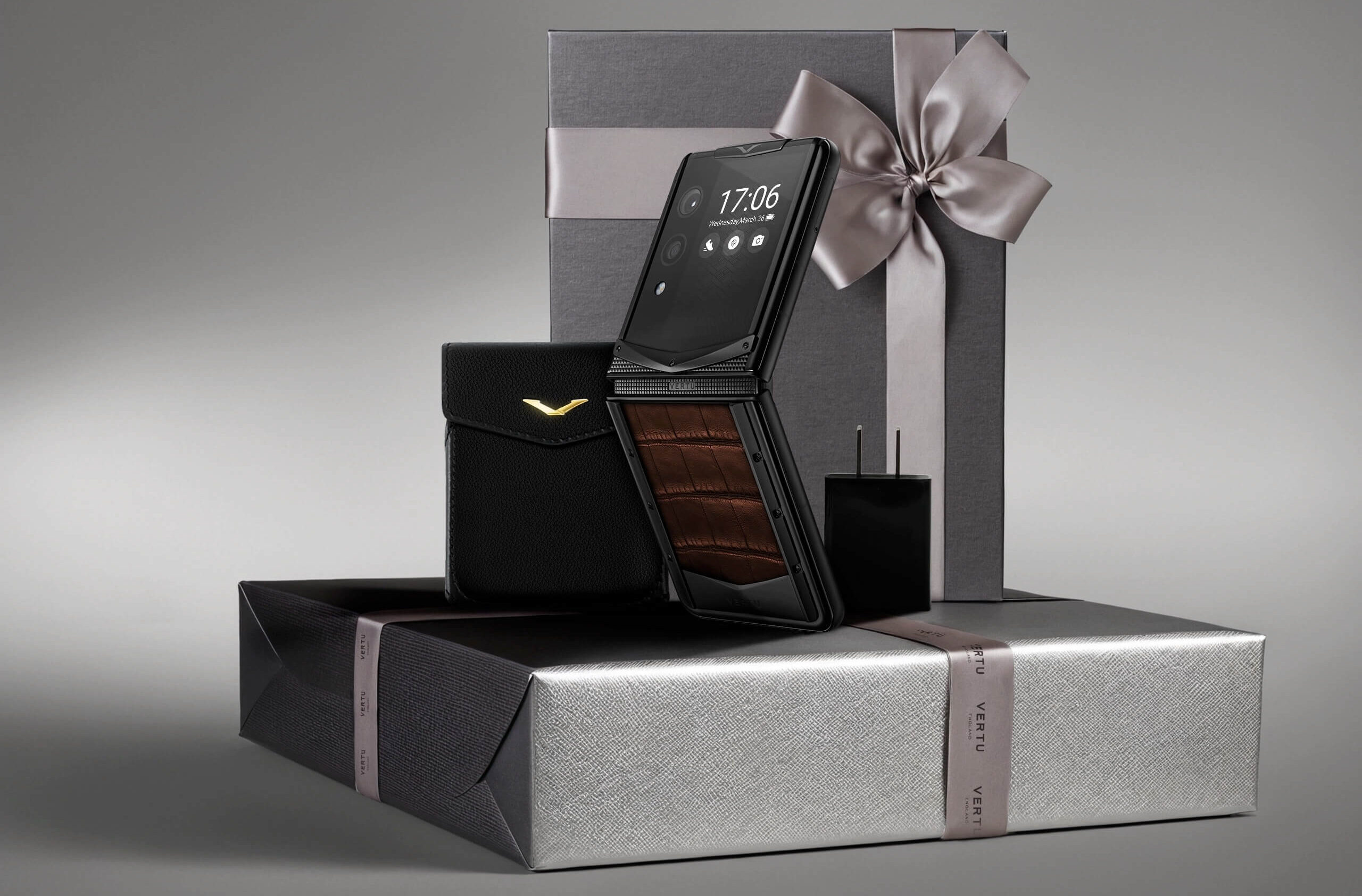 تجربهای فراتر از لوکس بودن با گوشیهایی که برای خاص بودن ساخته شدهاند