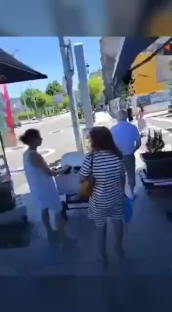 برای غذا خوردن بروید غزه، همان‌جایی که مردمش را می‌کشید!