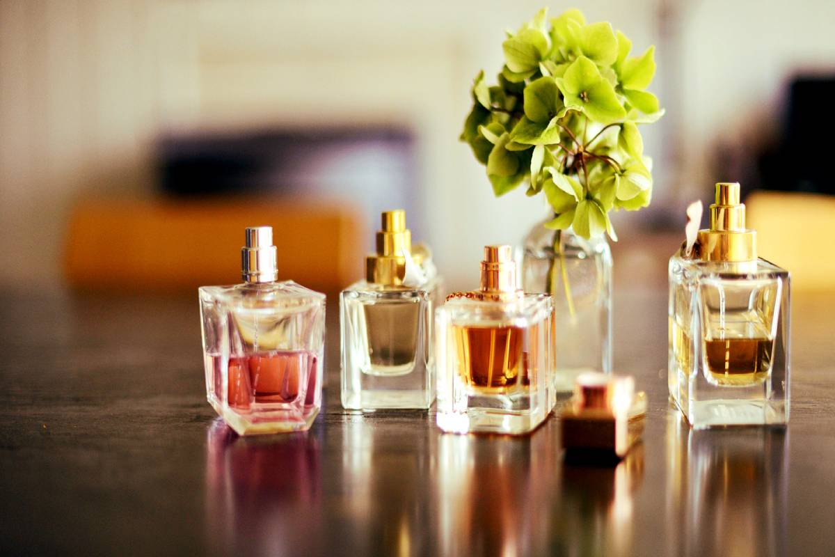 نکاتی که باید در خرید اینترنتی عطر و ادکلن رعایت کنید