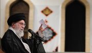 امام خامنه‌ای: می‌توانیم ضربه‌ای بزرگتر به آمریکا بزنیم