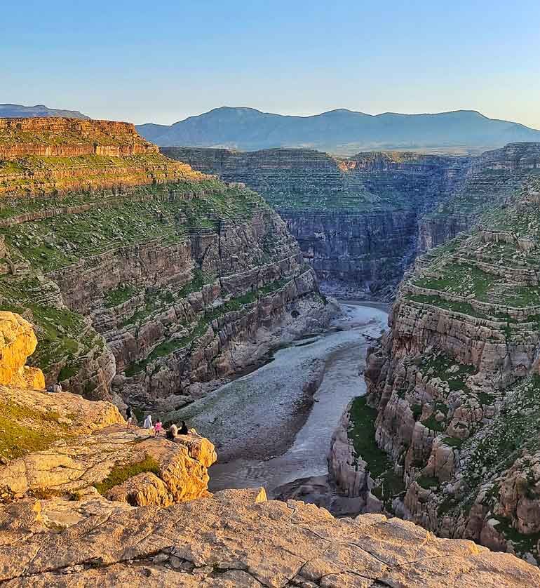 از میراث بشری تا رونق اقتصادی؛ ثبت جهانی «دره‌های خرم‌آباد» فرصتی طلایی برای جذب گردشگر