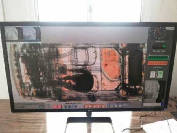 کشف مواد مخدر توسط ایکس ری گمرک در جعبه دنده خودرو