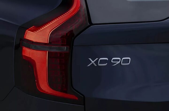 نسل جدید ولوو XC90 در راه است؛ سوئدی‌ها موتور درون‌سوز را کنار نمی‌گذارند
