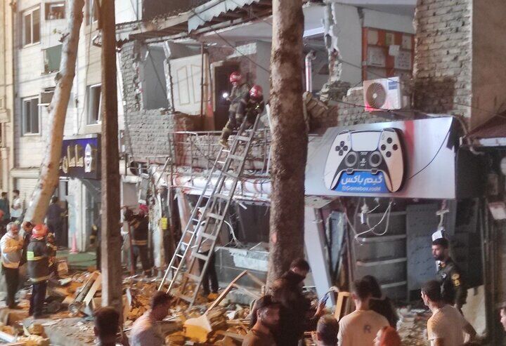 ۱۷ مصدوم در پی انفجار دو واحد تجاری رشت ۱۷ مصدوم در پی انفجار دو واحد تجاری رشت