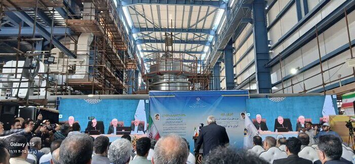 رئیس جمهور واحد گازی ۱۸۳ مگاواتی جدید نیروگاه نکا را افتتاح کرد
