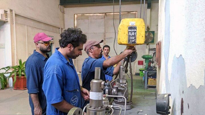 مهندسان ایرانی با مهندسی معکوس، قطعات حیاتی سکوی سلمان را بومی‌سازی کردند