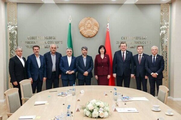 دیدار هیئت پارلمانی ایران و بلاروس با رئیس شورای جمهوری بلاروس دیدار هیئت پارلمانی ایران و بلاروس با رئیس شورای جمهوری بلاروس