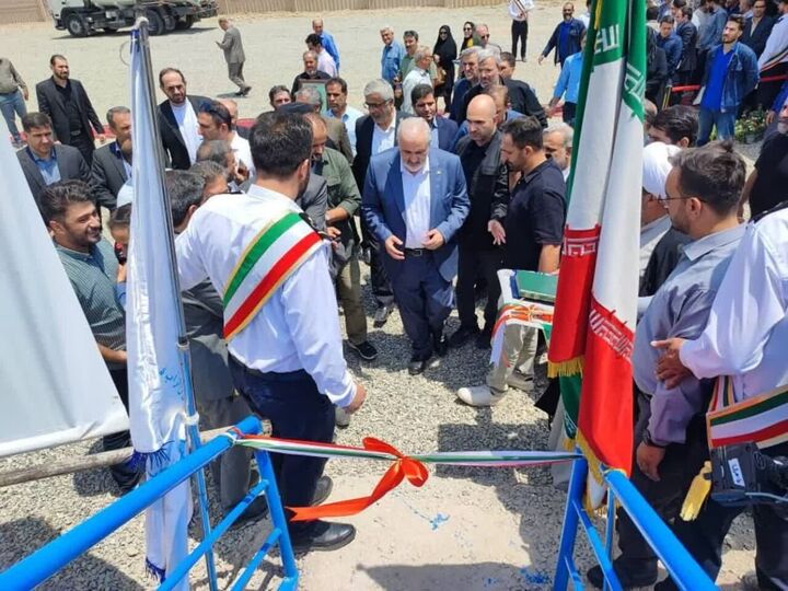 بهرهبرداری از مخزن ۱۰ هزار مترمکعبی شهرستان بهارستان با حضور وزیر نیرو بهرهبرداری از مخزن ۱۰ هزار مترمکعبی شهرستان بهارستان با حضور وزیر نیرو