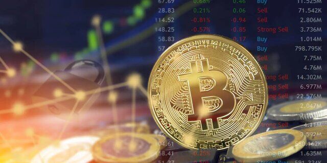 رفتار احتیاطی هولدرهای بلندمدت در آستانه مقاومت ۱۲۰ هزار دلاری بیت‌ کوین