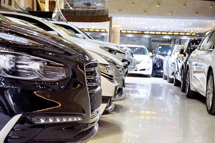 ۴۰ مدل جدید از خودروهای بی ام و نیو کلاس تا سال ۲۰۲۷ به بازار می‌آیند