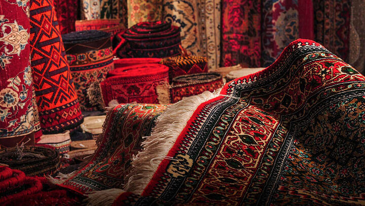 هویت گمشده فرش در بازار؛ از تسهیلات بانکی تا برندسازی و بازار الکترونیک هویت گمشده فرش در بازار؛ از تسهیلات بانکی تا برندسازی و بازار الکترونیک