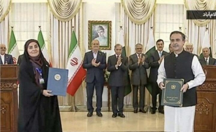 امضای سند همکاری حملونقل و ترانزیت میان ایران و پاکستان