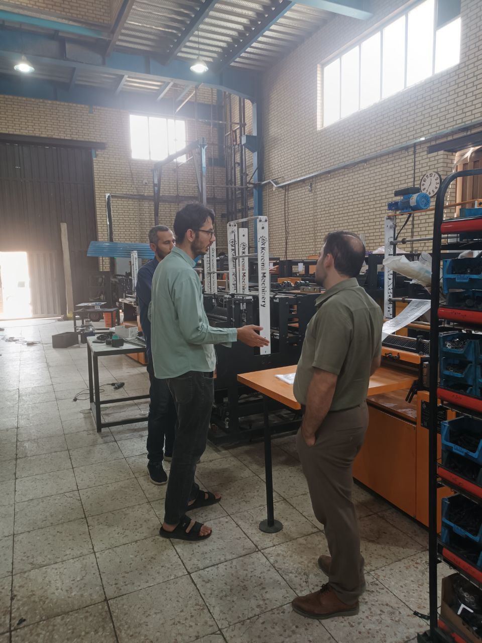 تحلیل بازار دستگاه نایلون فروشگاهی در ایران