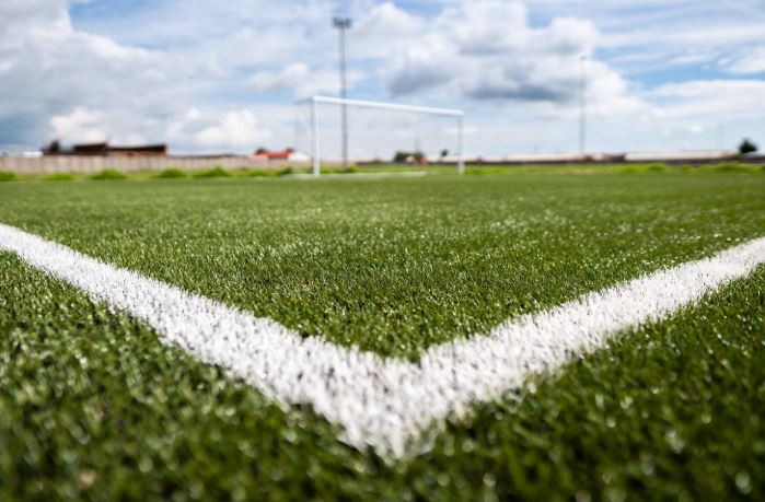 چگونه یک زمین ورزشی با دوام و کمهزینه بسازیم؟