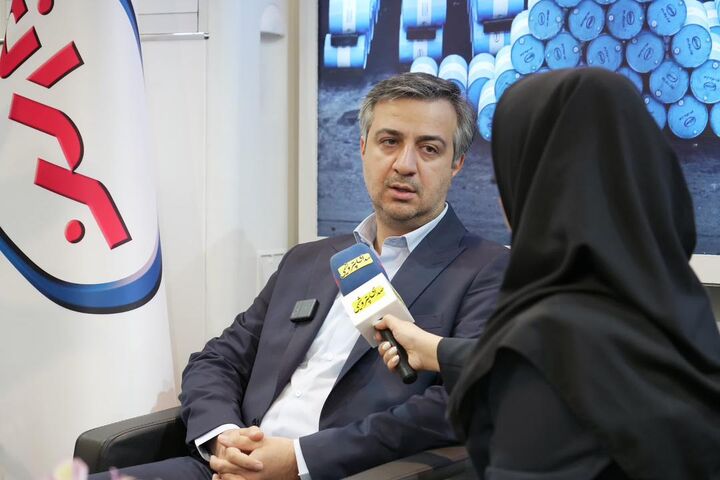 خبرنگاران جزیی از خط مقدم دفاع رسانه‌ای هستند