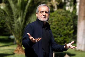 پزشکیان: ۲ درصد رشد بودجه یعنی دولت تا حد امکان خود را چلاند