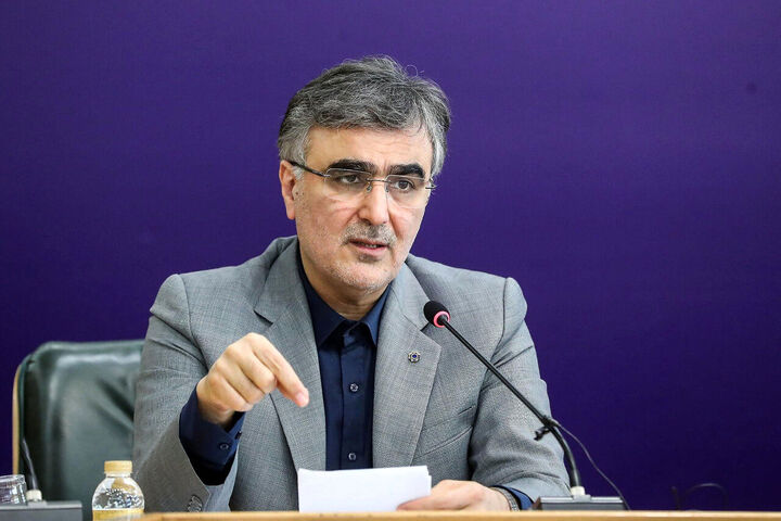 فرزین: داراییهای نقدشونده بانک آینده به بانک ملی منتقل شد فرزین: داراییهای نقدشونده بانک آینده به بانک ملی منتقل شد