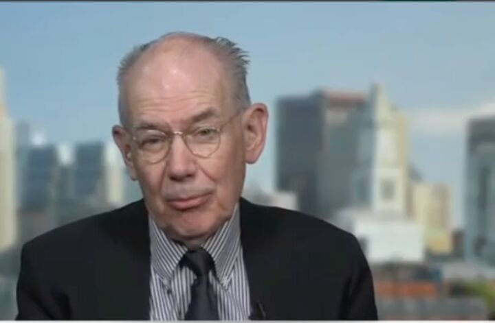 مرشایمر: ترامپ برای اعلام آتش‌بس با ایران به‌ شدت دستپاچه شد