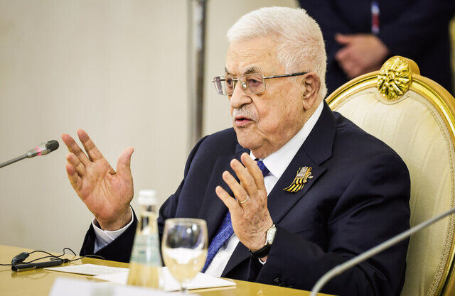 محمود عباس دستور تشکیل کمیته‌ تدوین قانون اساسی فلسطین را صادر کرد