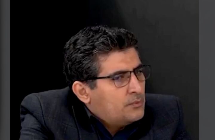 وقتی بازار ارز کشور، در چنبره متحد اسرائیل قرار گرفته، نباید هم از نوسانات دلار، تعجب کرد
