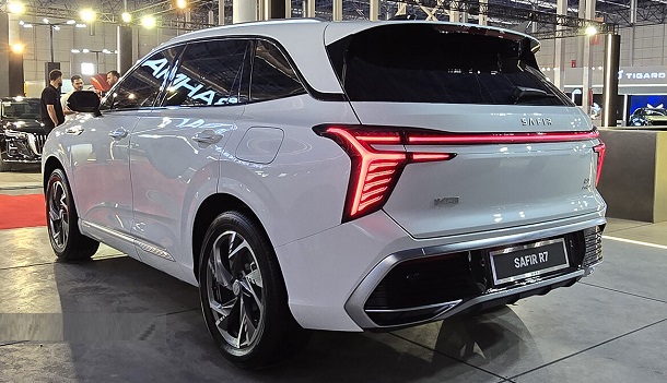 رونمایی از دو محصول جدید ایران خودرو در نمایشگاه خودرو مشهد