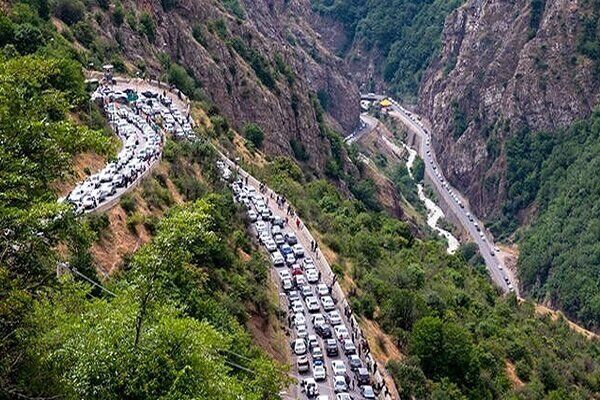 ترافیک جاده‌های شمالی کشور همچنان سنگین است