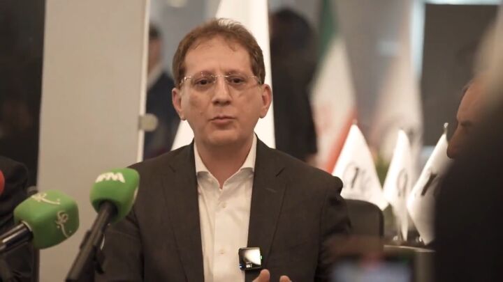 بابک زنجانی: مقصر افزایش قیمت دلار، بانک مرکزی است نه مکانیسم ماشه و تحریمها بابک زنجانی: مقصر افزایش قیمت دلار، بانک مرکزی است نه مکانیسم ماشه و تحریمها