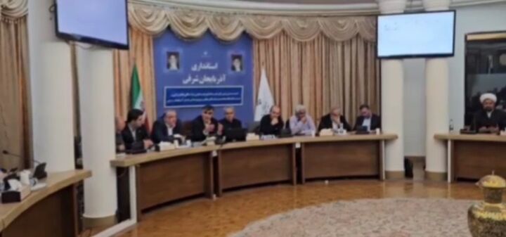 فرزین: درآمدهای نفتی کاهش نداشته است