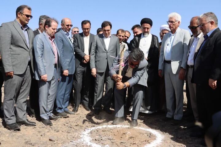 آغاز عملیات اجرایی احداث نیروگاه خورشیدی در شهرک صنعتی شهریار