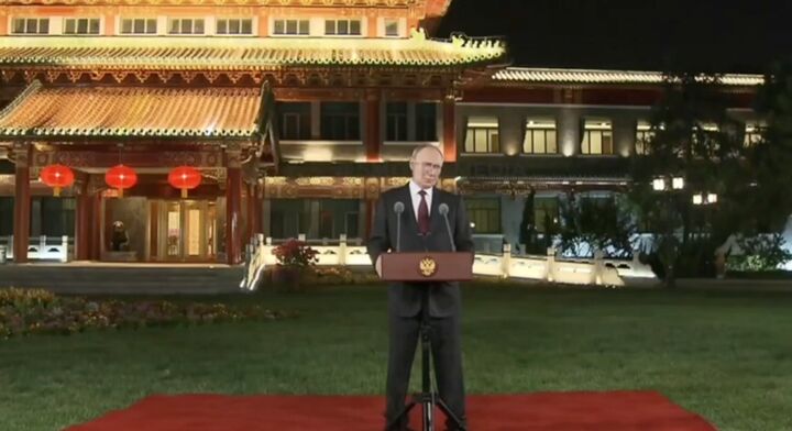 او شوخطبع است؛ ما در چین هیچ قضاوت منفی از آمریکا نداشتیم او شوخطبع است؛ ما در چین هیچ قضاوت منفی از آمریکا نداشتیم