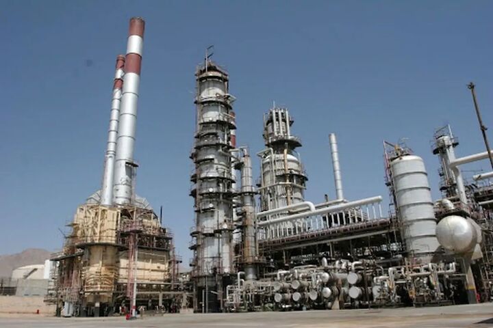 واحد تصفیه نفت سفید (KHT) در اصفهان افتتاح شد