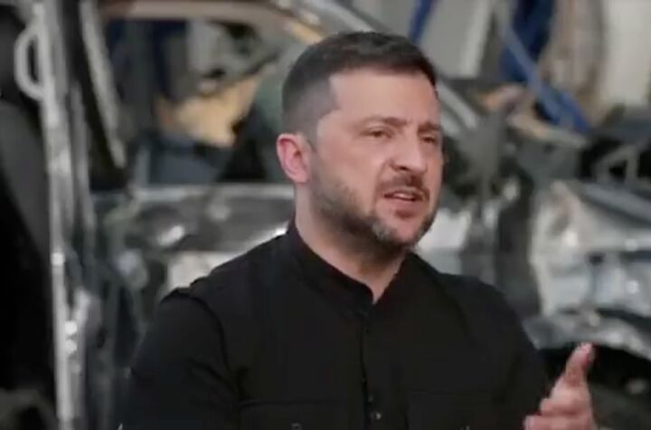 زلنسکی: پوتین با ترامپ بازی میکند زلنسکی: پوتین با ترامپ بازی میکند