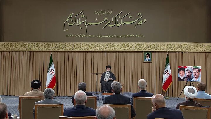 توصیه رهبر انقلاب به اعضای هیئت دولت برای تامین به موقع کالاهای اساسی مردم توصیه رهبر انقلاب به اعضای هیئت دولت برای تامین به موقع کالاهای اساسی مردم