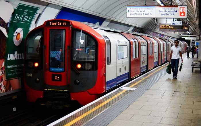 اعتصاب کارکنان متروی لندن وارد سومین روز شد اعتصاب کارکنان متروی لندن وارد سومین روز شد