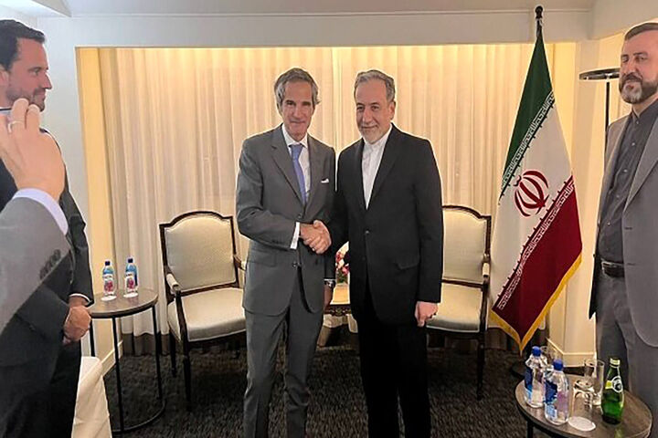 امضای توافق نامه از سر گیری همکاری آژانس بین المللی انرژی اتمی و ایران