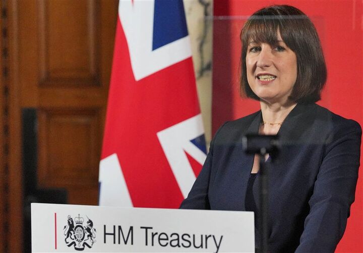 رشد اقتصادی انگلیس در ژوئیه به صفر رسید رشد اقتصادی انگلیس در ژوئیه به صفر رسید