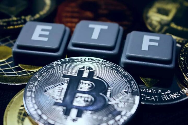 صندوق‌های ETF بیت کوین در آمریکا ۵۵۳ میلیون دلار جذب سرمایه کردند