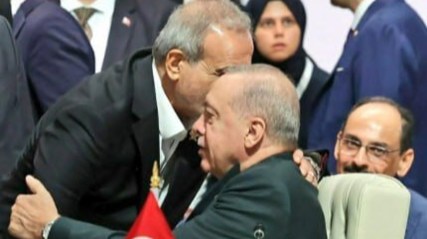 دیدار کوتاه اما جنجالی؛ واکنش‌ها به ملاقات پزشکیان و اردوغان در قطر