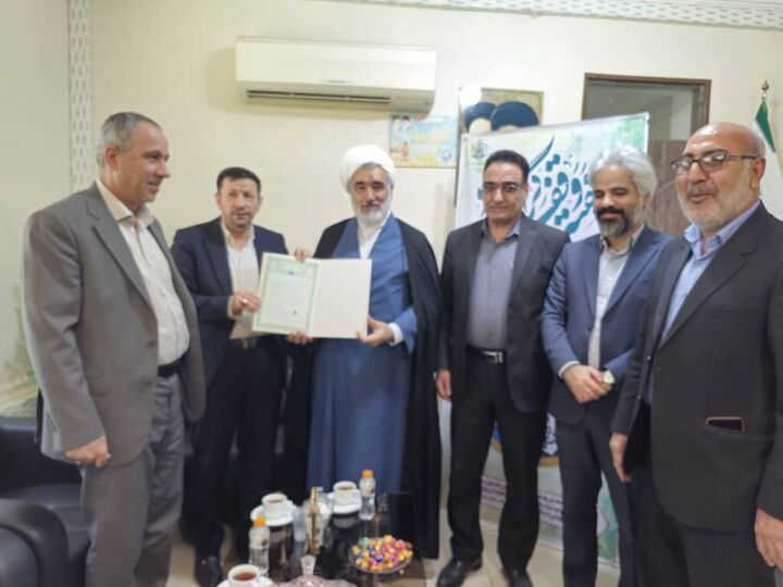 سند مالکیت ۸۴ هکتار زمین موقوفه در بوشهر صادر شد