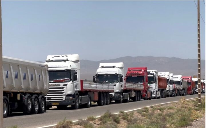 اقدام جدید گمرک ایران برای رفع مشکل کشندههای متوقف در خاک ترکیه اقدام جدید گمرک ایران برای رفع مشکل کشندههای متوقف در خاک ترکیه